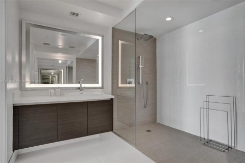 Copropriété à vendre à Sunny Isles Beach, Floride: 3 chambres, 175.77 m2 № 1891404 - photo 30