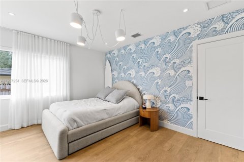 Casa en venta en Miami, Florida, 4 dormitorios, 230.21 m2 № 2000263 - foto 15