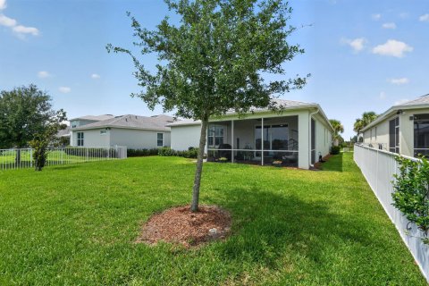 Villa ou maison à vendre à Port St. Lucie, Floride: 4 chambres, 183.2 m2 № 2248090 - photo 4