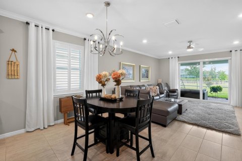 Villa ou maison à vendre à Port St. Lucie, Floride: 4 chambres, 183.2 m2 № 2248090 - photo 11