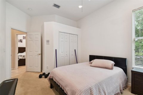 House in Tampa, Florida 5 bedrooms, 310.11 sq.m. № 1854104 - photo 14