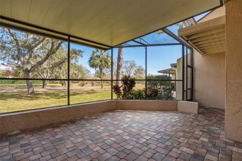 Touwnhouse à vendre à Tampa, Floride: 2 chambres, 154.96 m2 № 2097460 - photo 13
