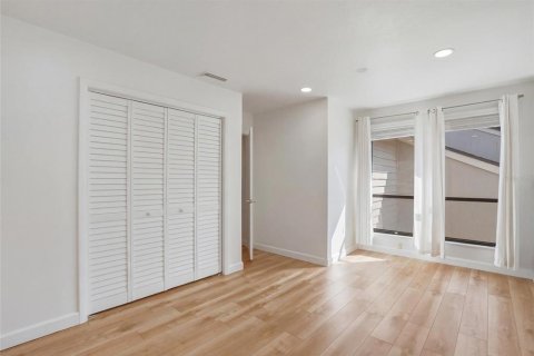 Touwnhouse à vendre à Tampa, Floride: 2 chambres, 154.96 m2 № 2097460 - photo 17