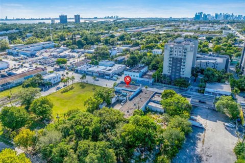 Купить коммерческую недвижимость в Майами, Флорида № 1958815 - фото 6