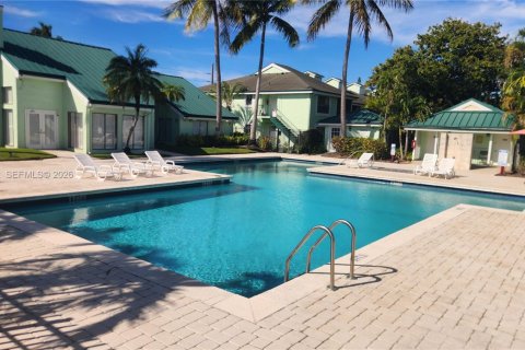 Condo in Sunrise, Florida, 2 bedrooms № 2001935 - photo 21