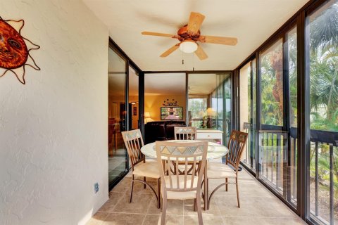 Condo in Delray Beach, Florida, 2 bedrooms № 2191525 - photo 20