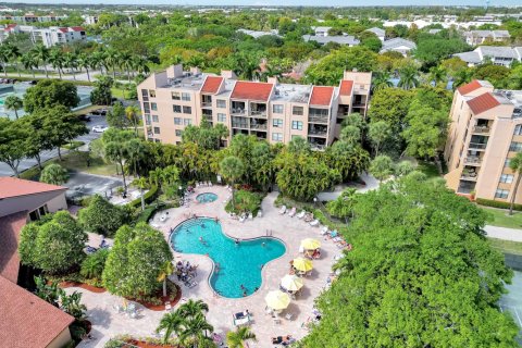 Condo in Delray Beach, Florida, 2 bedrooms № 2191525 - photo 23