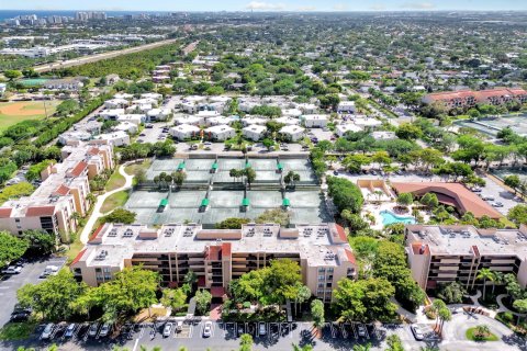 Condo in Delray Beach, Florida, 2 bedrooms № 2191525 - photo 21