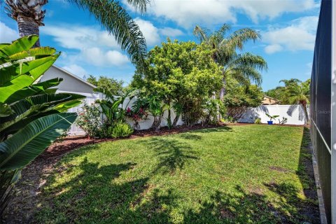 House in Tampa, Florida 4 bedrooms, 216.93 sq.m. № 1638001 - photo 26