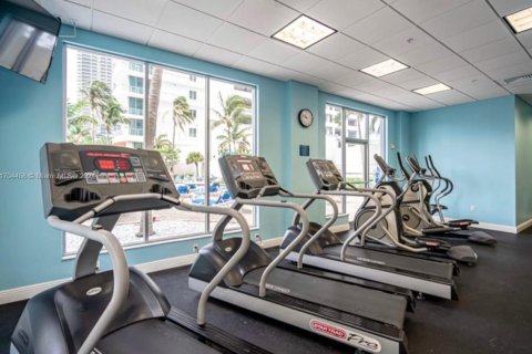 Condominio en venta en Hollywood, Florida, 1 dormitorio, 84.08 m2 № 1970662 - foto 22