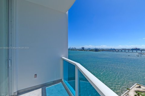 Снять в аренду кондоминиум в Майами, Флорида 2 спальни, 130.06м2, № 1956373 - фото 25