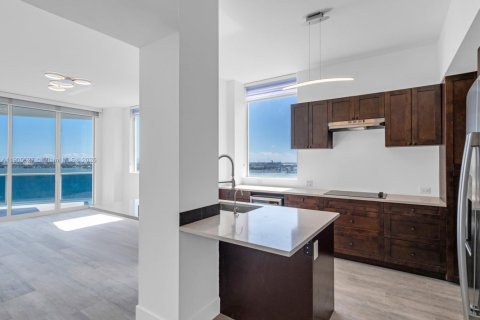 Снять в аренду кондоминиум в Майами, Флорида 2 спальни, 130.06м2, № 1956373 - фото 7