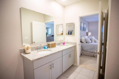 Villa ou maison à vendre à Deltona, Floride: 4 chambres, 173.45 m2 № 1540616 - photo 12