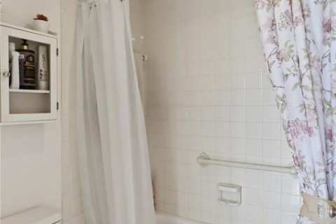 Condo in Venice, Florida, 2 bedrooms  № 2379740 - photo 23