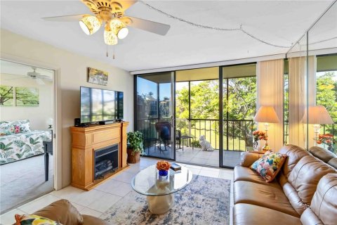 Condo in Venice, Florida, 2 bedrooms  № 2379740 - photo 12