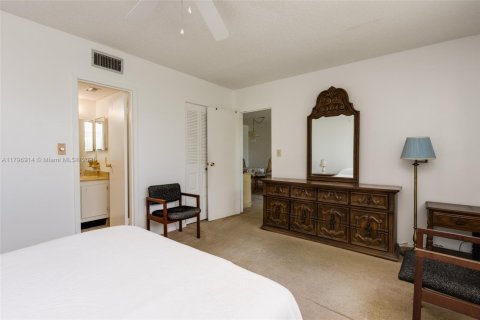 Condo in Margate, Florida, 2 bedrooms  № 1959132 - photo 13