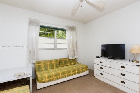Condo in Margate, Florida, 2 bedrooms  № 1959132 - photo 18