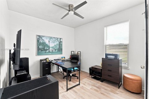 Villa ou maison à vendre à Orlando, Floride: 4 chambres № 2327204 - photo 30