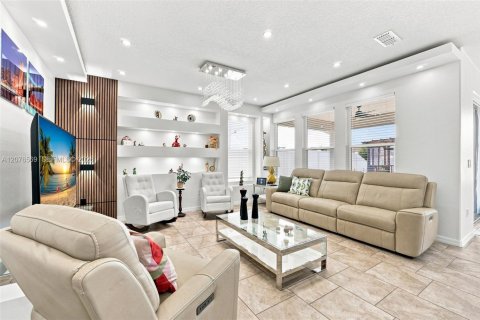 Villa ou maison à vendre à Orlando, Floride: 4 chambres № 2327204 - photo 15