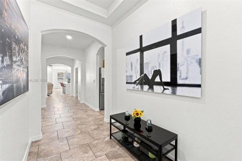 Villa ou maison à vendre à Orlando, Floride: 4 chambres № 2327204 - photo 4