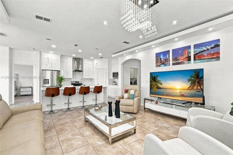 Villa ou maison à vendre à Orlando, Floride: 4 chambres № 2327204 - photo 17