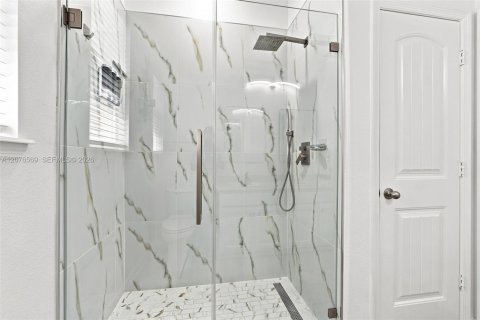 Villa ou maison à vendre à Orlando, Floride: 4 chambres № 2327204 - photo 29