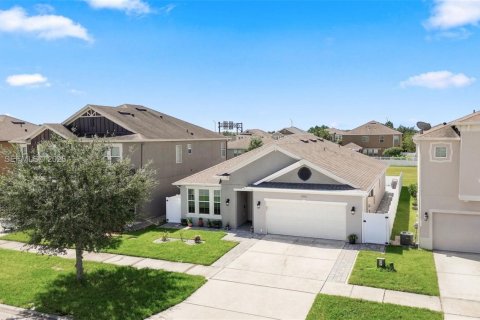 Villa ou maison à vendre à Orlando, Floride: 4 chambres № 2327204 - photo 2