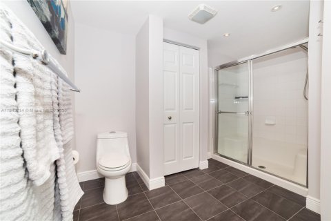 Купить кондоминиум в Санни-Айлс-Бич, Флорида 2 спальни, 95.13м2, № 1940447 - фото 24