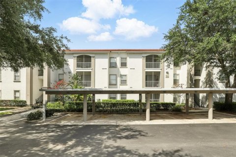 Condominio en venta en Orlando, Florida, 2 dormitorios, 98.85 m2 № 1782947 - foto 1