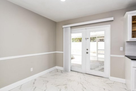 Villa ou maison à louer à Kissimmee, Floride: 3 chambres, 183.48 m2 № 2415587 - photo 6