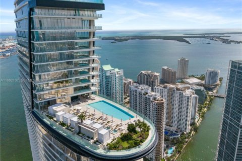 Condo in Miami, Florida, 3 bedrooms  № 2058178 - photo 4