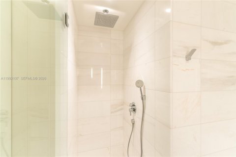 Condo in Miami, Florida, 3 bedrooms  № 2058178 - photo 26