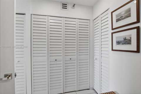 Copropriété à vendre à Aventura, Floride: 2 chambres, 96.43 m2 № 2244314 - photo 29