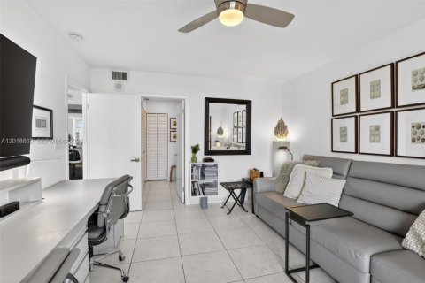 Copropriété à vendre à Aventura, Floride: 2 chambres, 96.43 m2 № 2244314 - photo 26