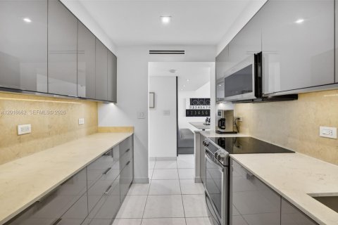 Copropriété à vendre à Aventura, Floride: 2 chambres, 96.43 m2 № 2244314 - photo 6