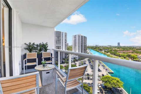 Copropriété à vendre à Aventura, Floride: 2 chambres, 96.43 m2 № 2244314 - photo 10