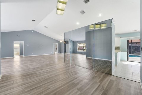 Снять в аренду виллу или дом в Бойнтон-Бич, Флорида 5 комнат, 213.86м2, № 2077531 - фото 6