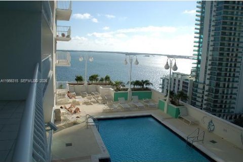 Condominio en alquiler en Miami, Florida, 1 dormitorio, 75.99 m2 № 2011165 - foto 24