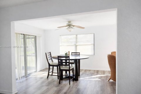 Casa en venta en Lehigh Acres, Florida, 3 dormitorios № 2010788 - foto 7