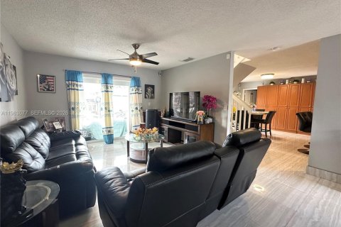 Купить виллу или дом в Майами, Флорида 5 спален, 201.97м2, № 2048271 - фото 4