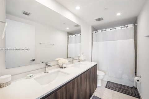 Copropriété à louer à Miami, Floride: 2 chambres, 109.44 m2 № 1997518 - photo 6