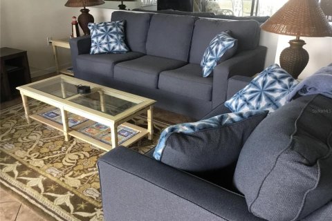 Condo in New Smyrna Beach, Florida, 2 bedrooms  № 2108445 - photo 6