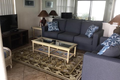 Condo in New Smyrna Beach, Florida, 2 bedrooms  № 2108445 - photo 7