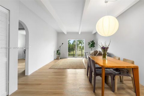 Condominio en venta en Miami Beach, Florida, 3 dormitorios, 108.7 m2 № 2025293 - foto 3