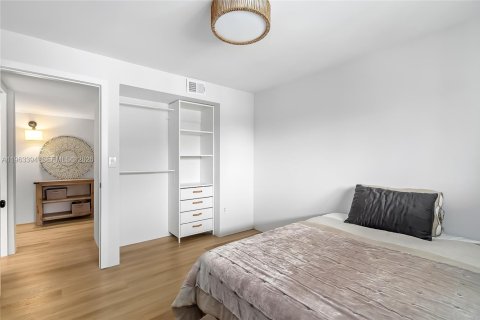 Condominio en venta en Miami Beach, Florida, 3 dormitorios, 108.7 m2 № 2025293 - foto 21