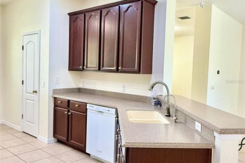 Casa en alquiler en Kissimmee, Florida, 4 dormitorios, 189.61 m2 № 1885290 - foto 10