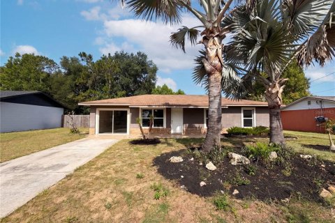 Casa en Tavares, Florida 3 dormitorios, 97.83 m2 № 2138466