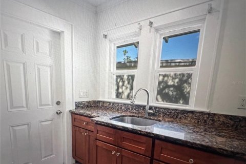 Casa en alquiler en Clearwater, Florida, 2 dormitorios, 57.23 m2 № 1722050 - foto 14