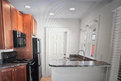 Casa en alquiler en Clearwater, Florida, 2 dormitorios, 57.23 m2 № 1722050 - foto 12