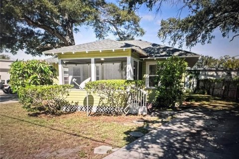 Casa en alquiler en Clearwater, Florida, 2 dormitorios, 57.23 m2 № 1722050 - foto 1